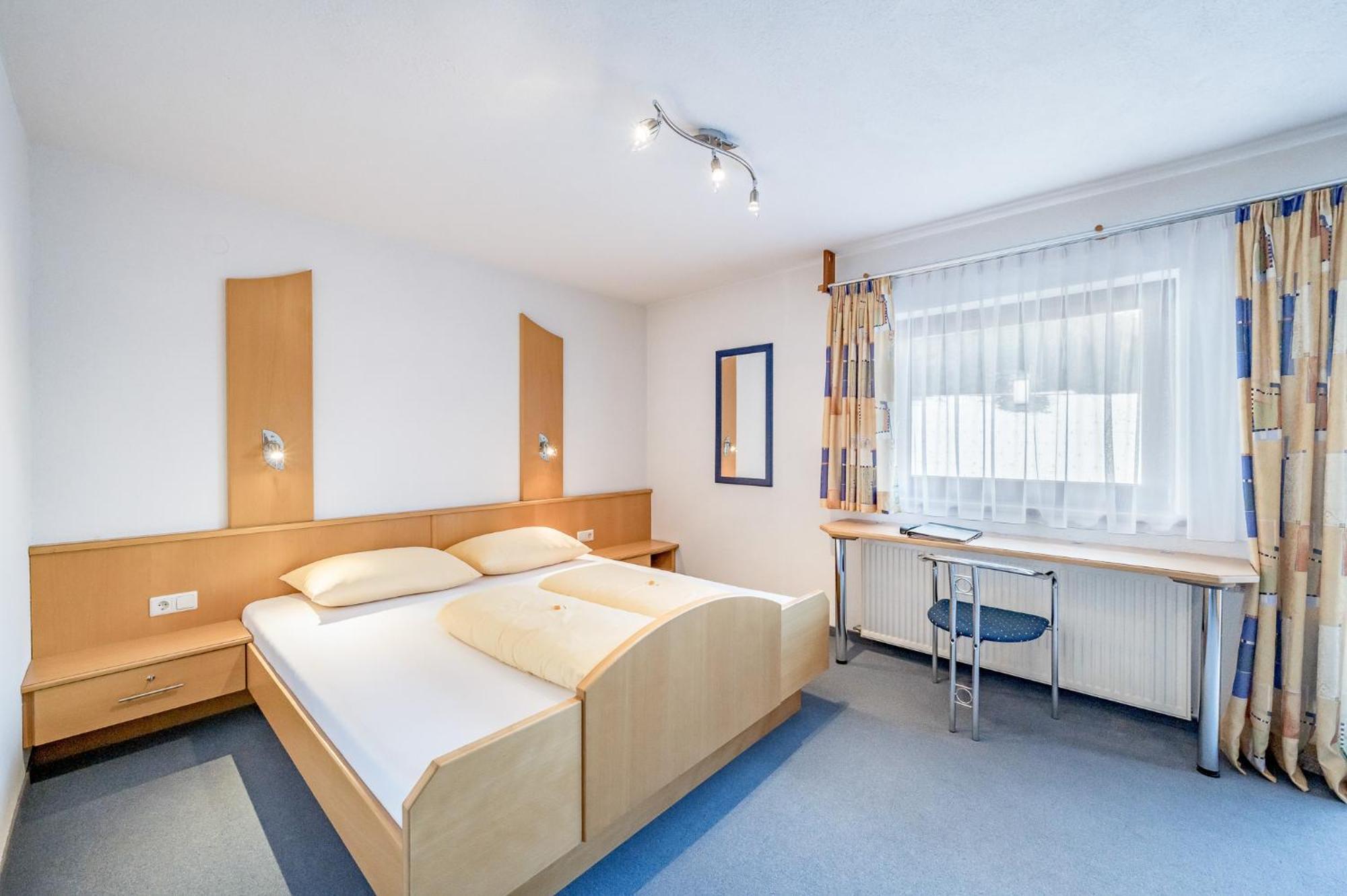 Seehüter's Hotel Seerose Oetz Habitación foto