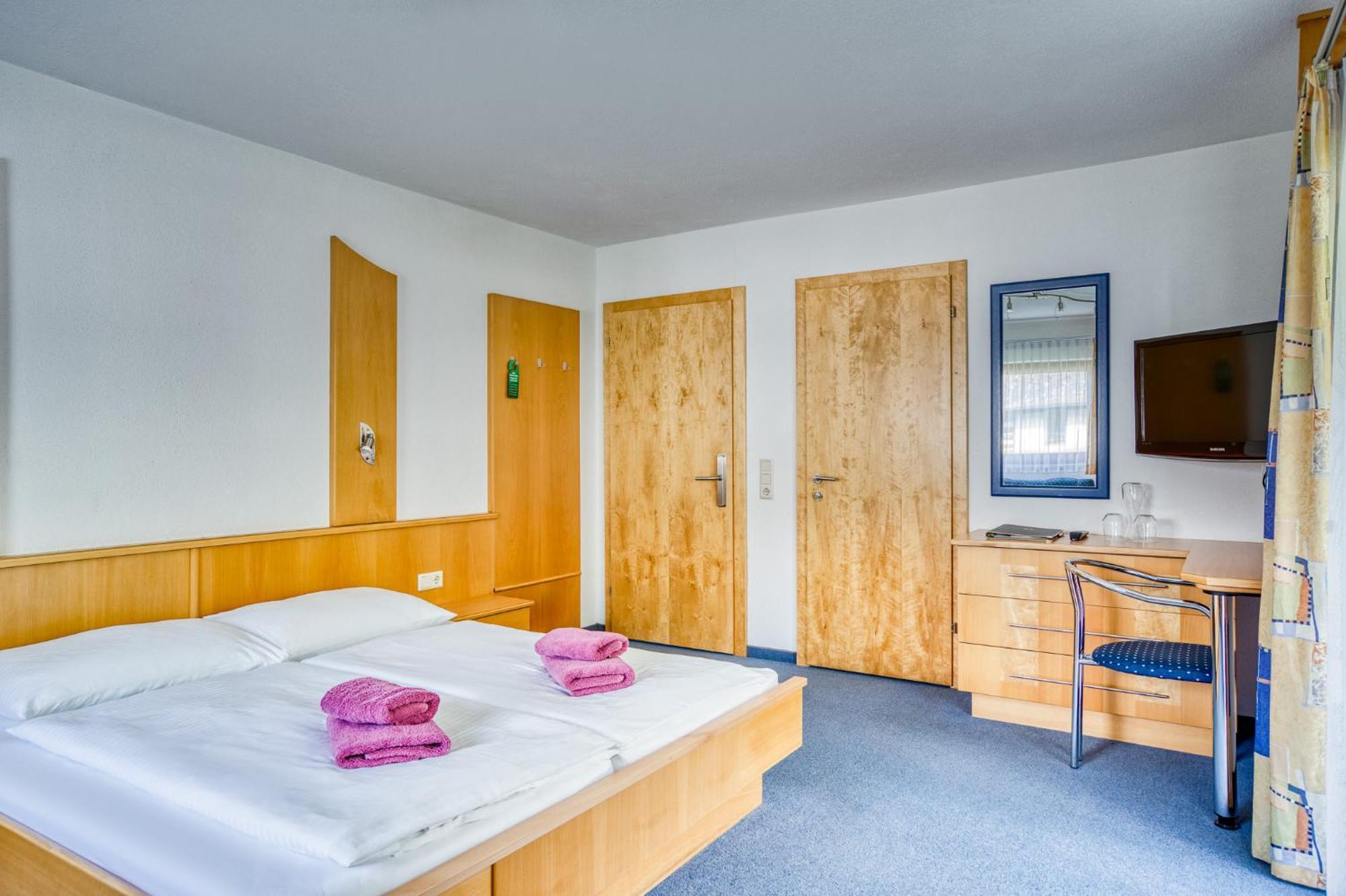 Seehüter's Hotel Seerose Oetz Habitación foto